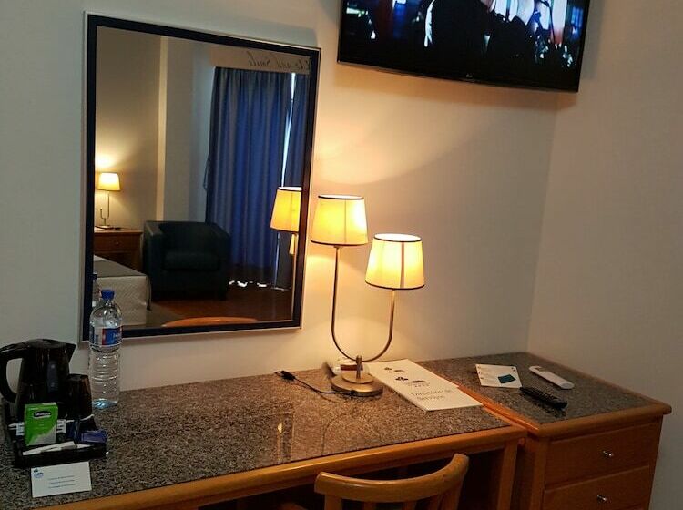 غرفة قياسية إطلالة جانبية علي البحر, Maritur  Adults Only