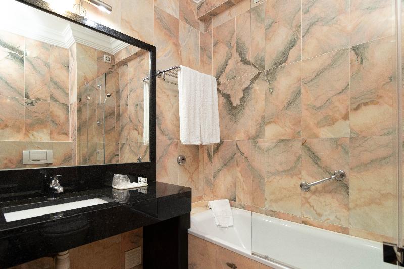 غرفة قياسية مطلّة علي البحر, Maritur  Adults Only