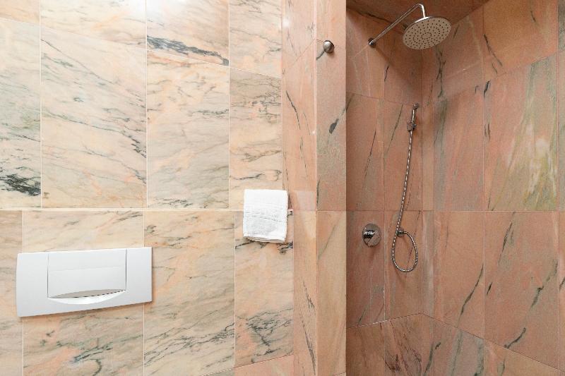 جناح مطلّ علي البحر, Maritur  Adults Only