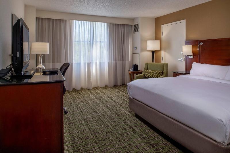 Стандартный Номер Кровать Кинг, Marriott St. Louis West