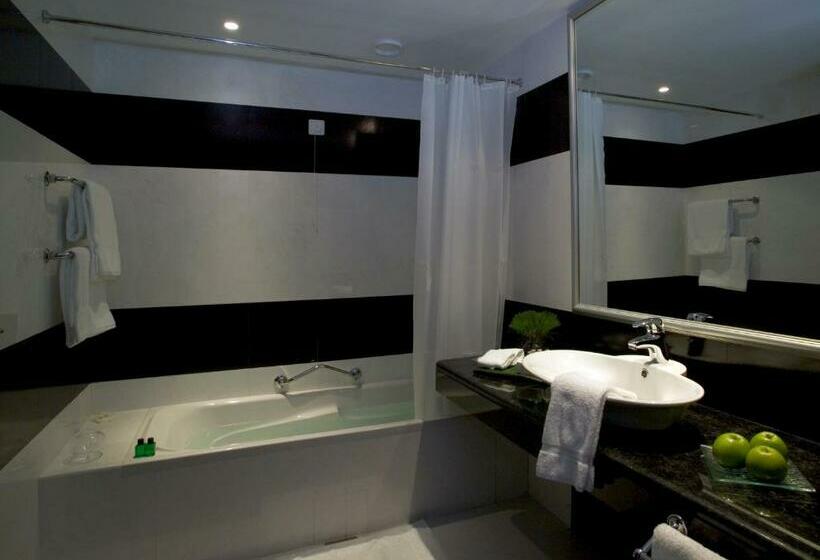 Люкс, Pestana Carlton Madeira Ocean Resort