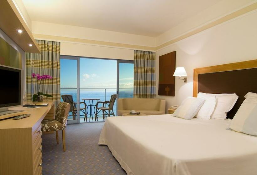 Номер Superior Вид на Море, Pestana Carlton Madeira Ocean Resort