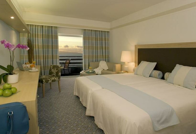 Номер Superior Вид на Море, Pestana Carlton Madeira Ocean Resort