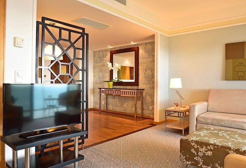 Семейный Номер, Pestana Carlton Madeira Ocean Resort