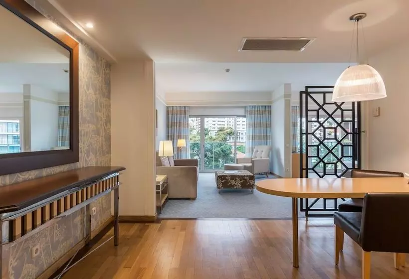 スーペリアージュニアスイート, Pestana Carlton Madeira Ocean Resort