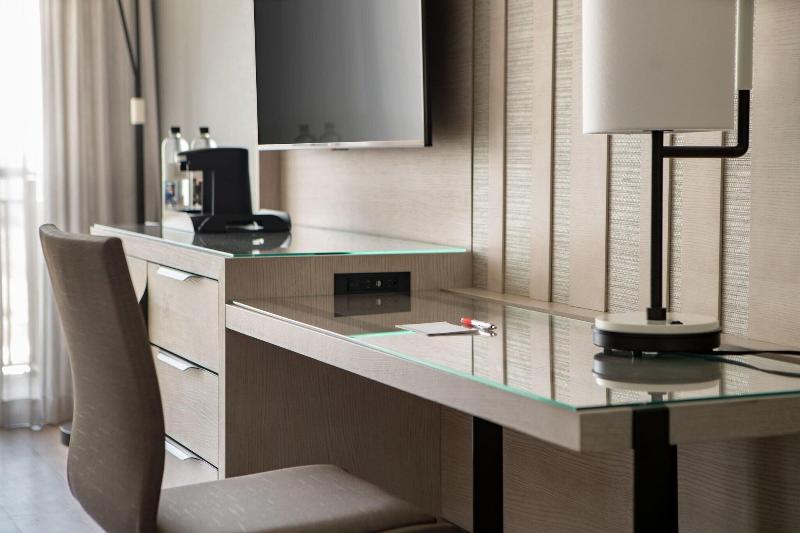 Семейный Номер Классика, Pestana Carlton Madeira Ocean Resort