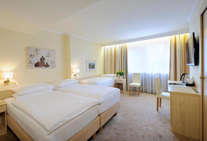 غرفة قياسية ثلاثية, Scherer