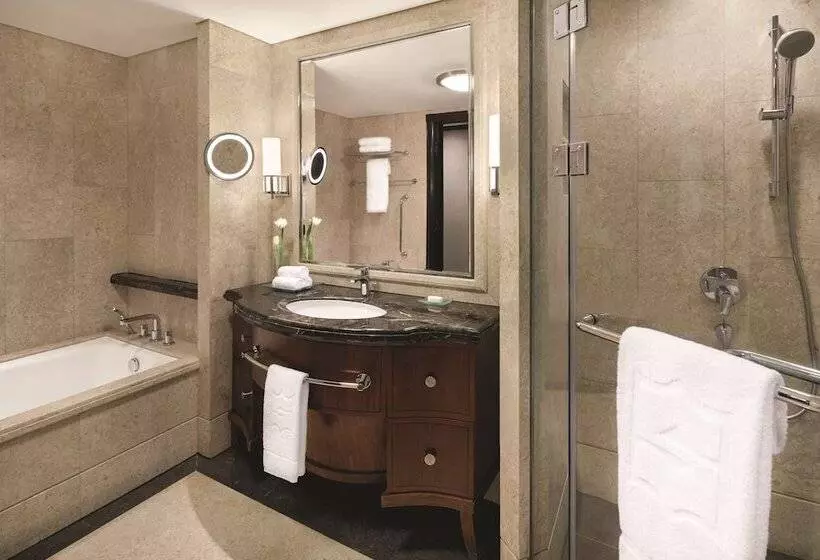 اتاق کلاب, Shangrila Jakarta
