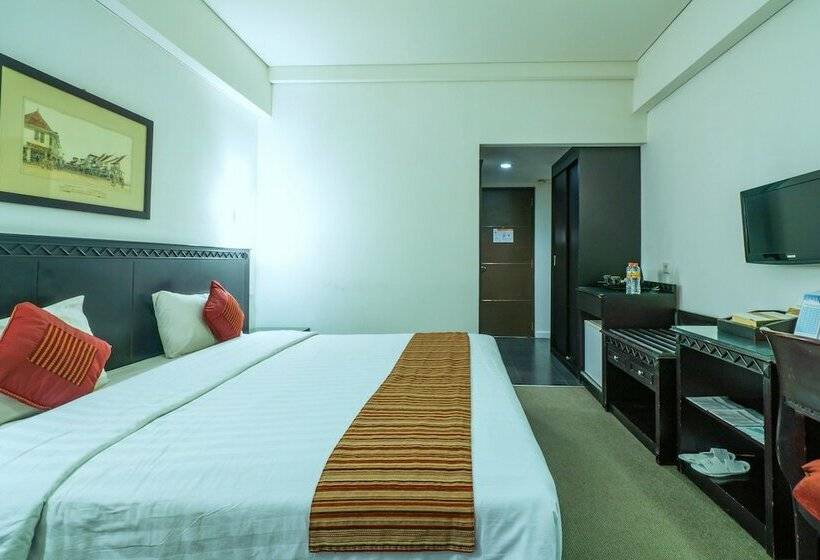 Номер Deluxe, Sofyan Hotel Cut Meutia