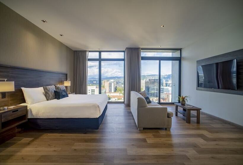 استودیو استاندارد با تخت کینگ, Wyndham Garden Guatemala City