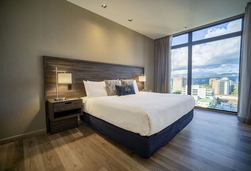 استودیو استاندارد با تخت کینگ, Wyndham Garden Guatemala City