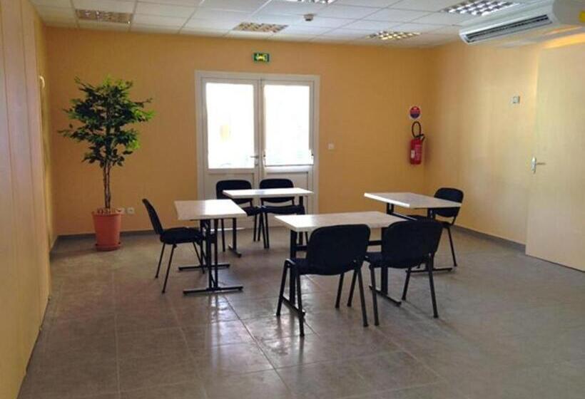 استودیوی لوکس, Karaibes Residence