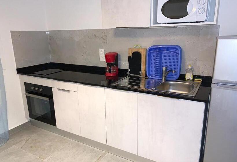 استودیوی لوکس, Karaibes Residence