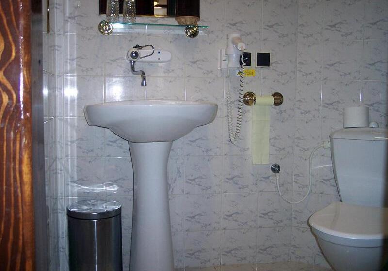 スタンダードシングルルーム, Garni  Hotel Barbakan