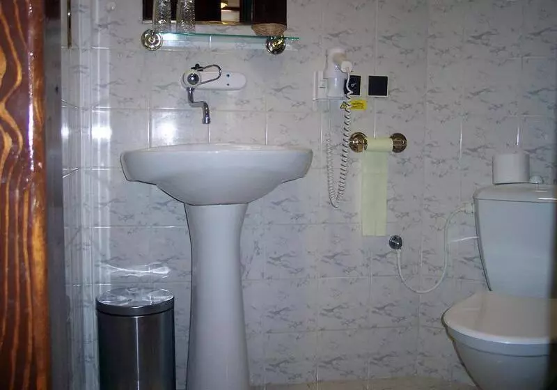 スタンダードシングルルーム, Garni Hotel Barbakan