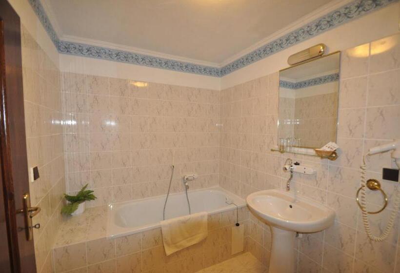 スタンダードルーム, Garni  Hotel Barbakan