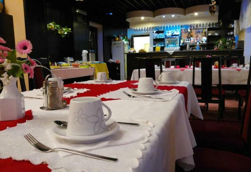 Pokój Standard Trzyosobowy, Cb Royal