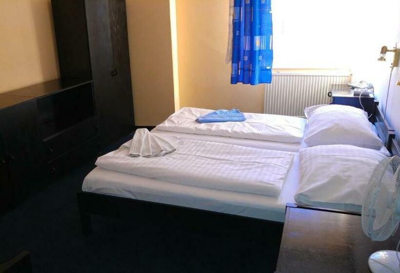 Pokój Standard, Cb Royal