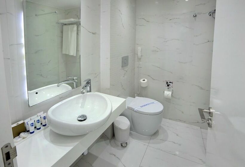 غرفة سوبيريور ذات إطلالة جانبية على البحر, Nestor