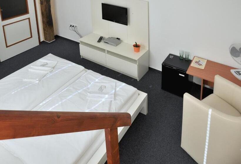 חדר סטנדרט, Pension Pod Věží