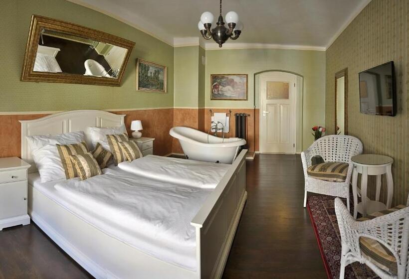 חדר דלוקס, Pension Pod Věží