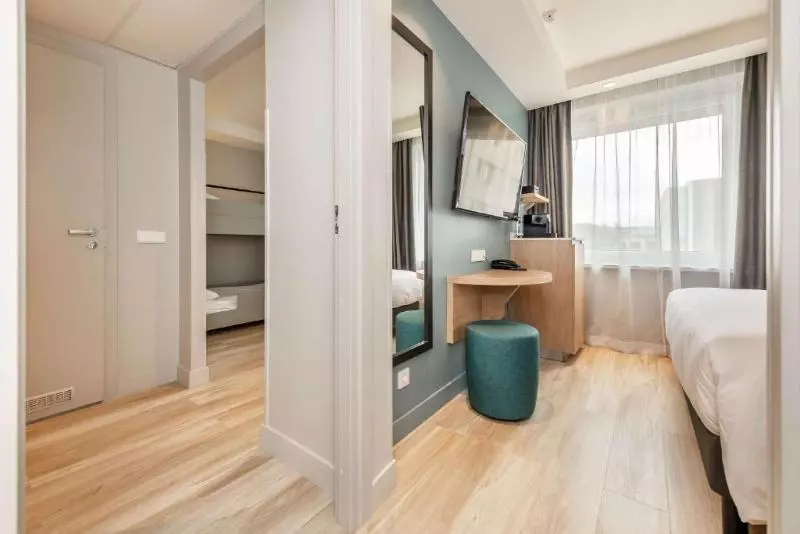 اتاق خانوادگی, Radisson Hotel Kaunas