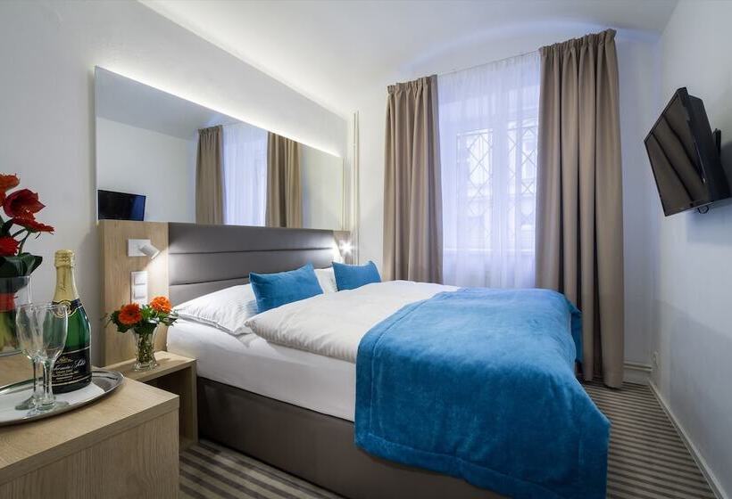 Quarto Estandar, White Lion