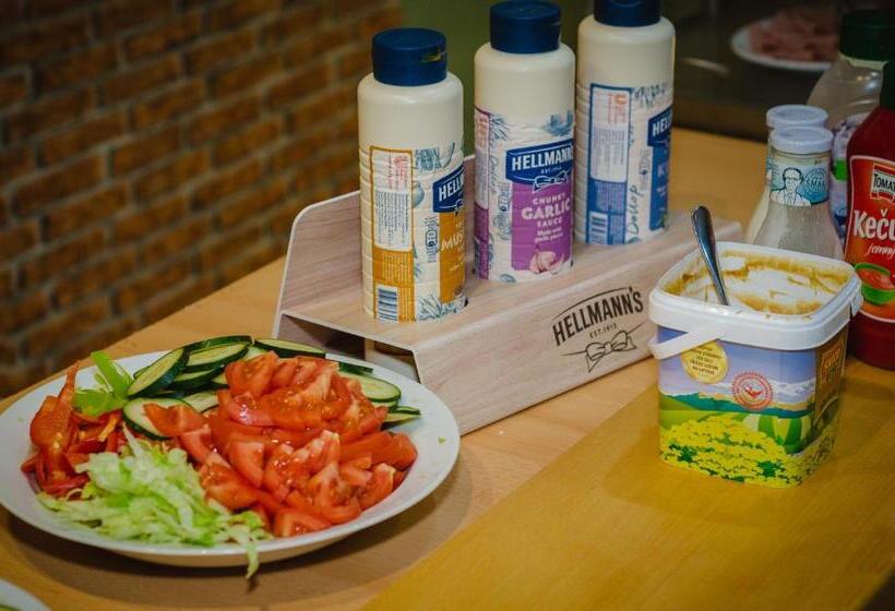 ジュニアスイート, Zobor