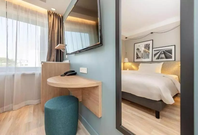 اتاق استاندارد یک نفره, Radisson Hotel Kaunas