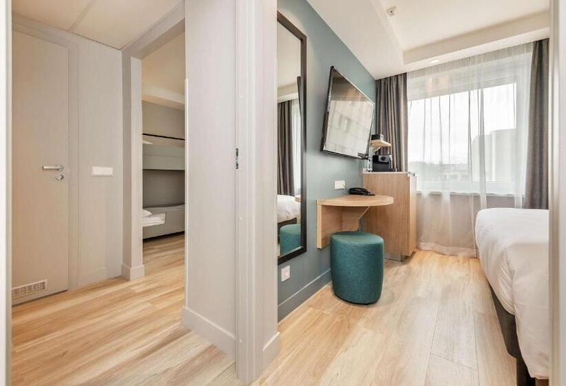 اتاق خانوادگی, Radisson Hotel Kaunas