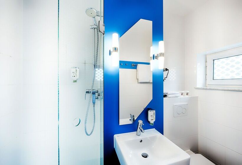 اتاق استاندارد, B&b Hotel Bremen Altstadt