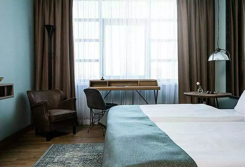 Standardzimmer mit Flussausblick, Ameron Hotel Abion Spreebogen Berlin