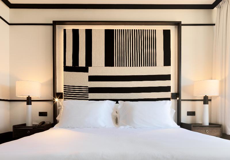 스위트 킹사이즈 침대, Best Western Plus Dixon Davis