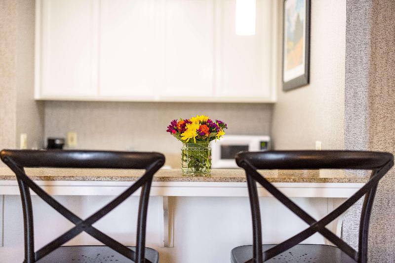 스위트 킹사이즈 침대, Best Western Plus Dixon Davis