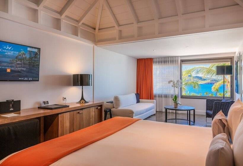 سوییت جونیور, Christopher Saint Barth