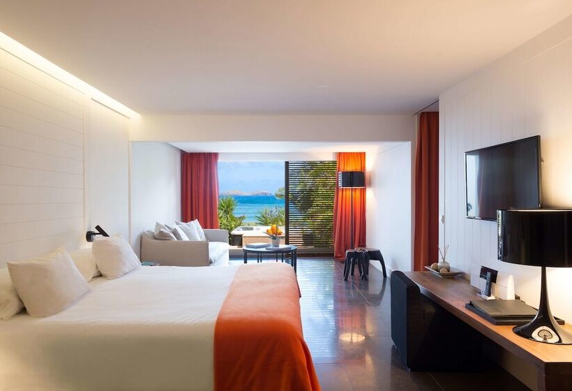 سوییت, Christopher Saint Barth