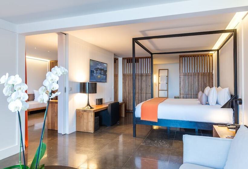 سوییت, Christopher Saint Barth