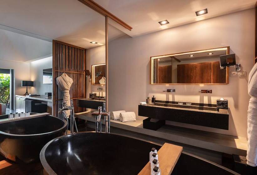 اتاق لوکس با تراس, Christopher Saint Barth