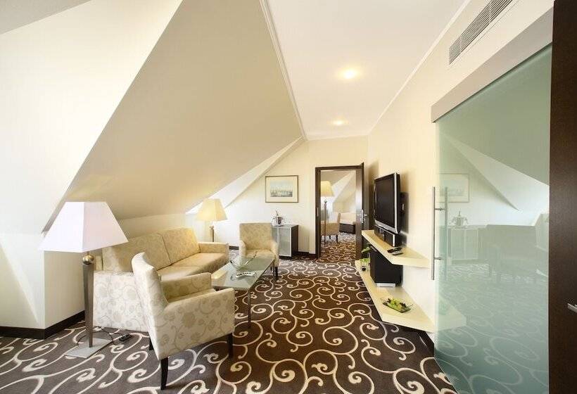 سوییت, Grand Hotel Bohemia