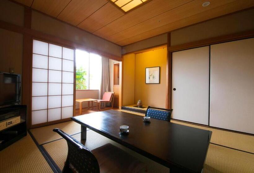 基本间, Laguna Garden