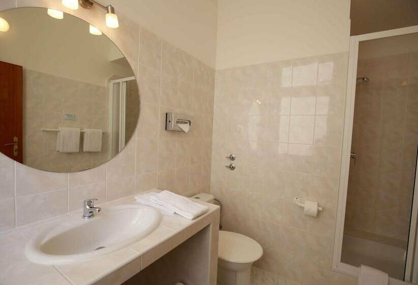Quarto Quádruplo Estandar, Merkur   Czech Leading Hotels