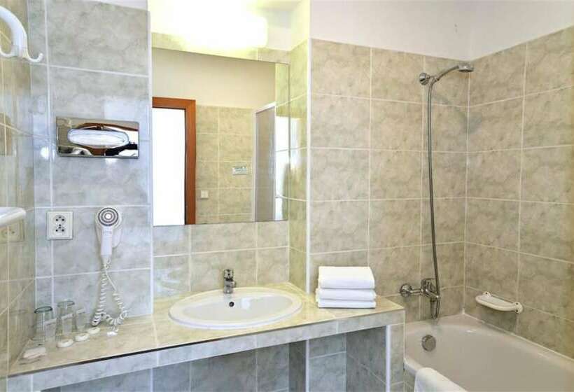 エコノミールーム, Merkur   Czech Leading Hotels