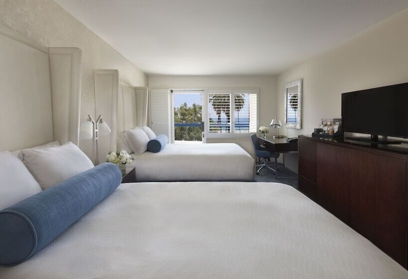 Номер Deluxe Вид на Море с Балконом, Ocean View