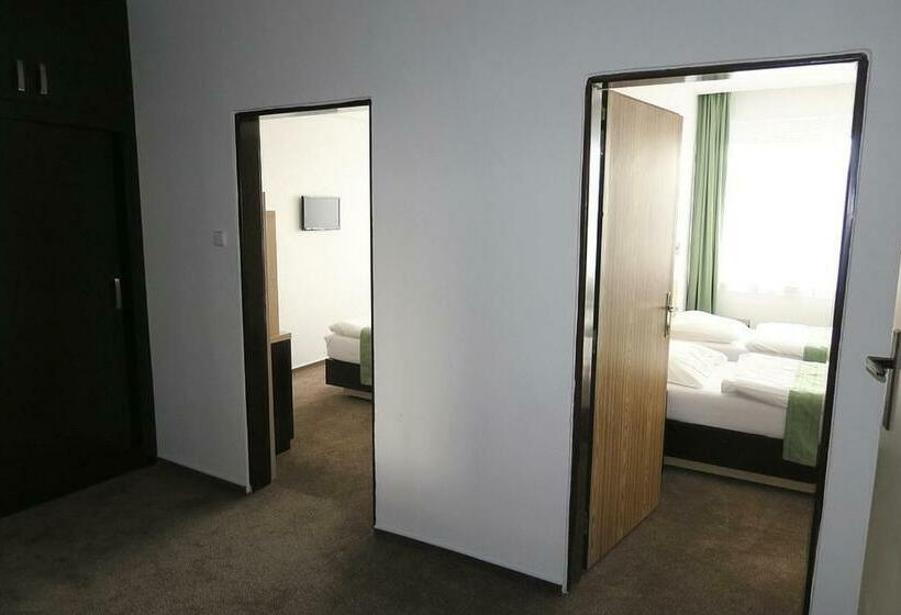 Четырехместный Номер Стандарт, Skalsky Dvur