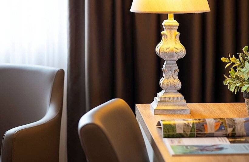 Классический Номер, Victor S Residenz Hotel Saarlouis