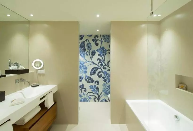 اتاق لوکس, Vila Vita Parc