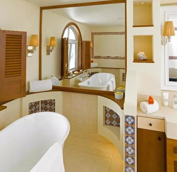 سوئیت پریمیوم, Vila Vita Parc
