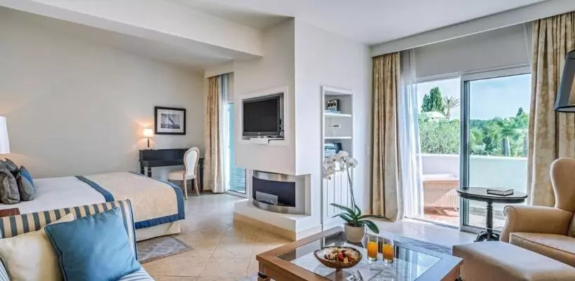 سوئیت پریمیوم, Vila Vita Parc