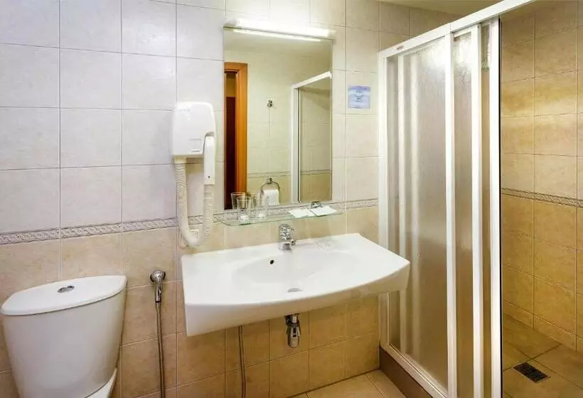 اتاق استاندارد سه تخته با بالکن, Alka Boutique Apartments & Spa