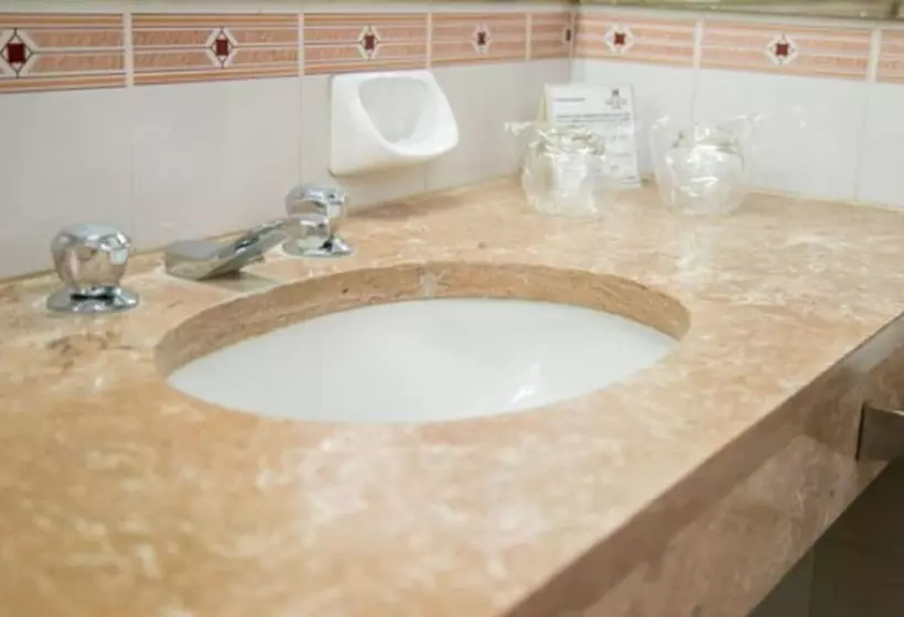 اتاق استاندارد, Alkazar